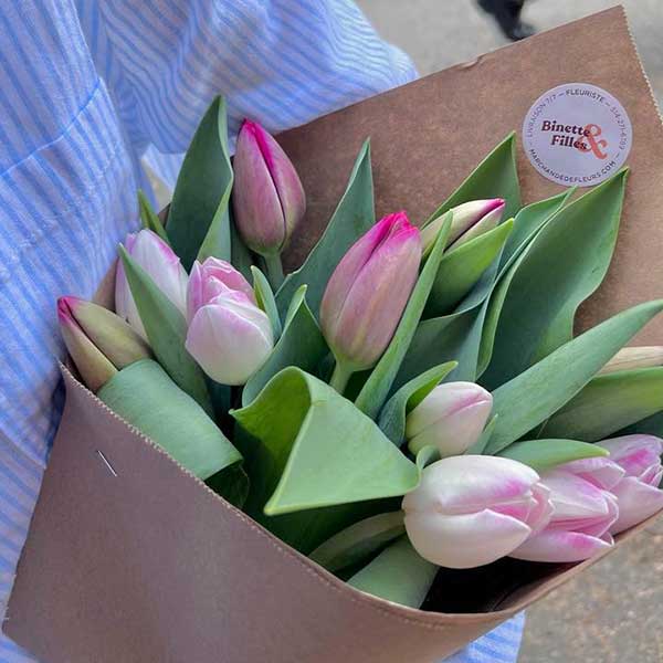 bouquet de tulipes locales. Livraison disponible - Montréal Laval et Rive-Sud